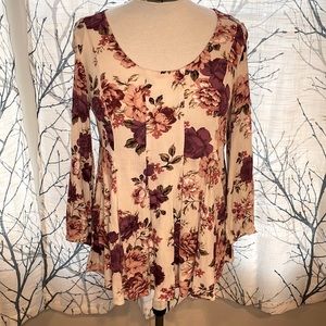 Torrid women’s size 00 gauze 3/4 sleeve print blouse. NWOT